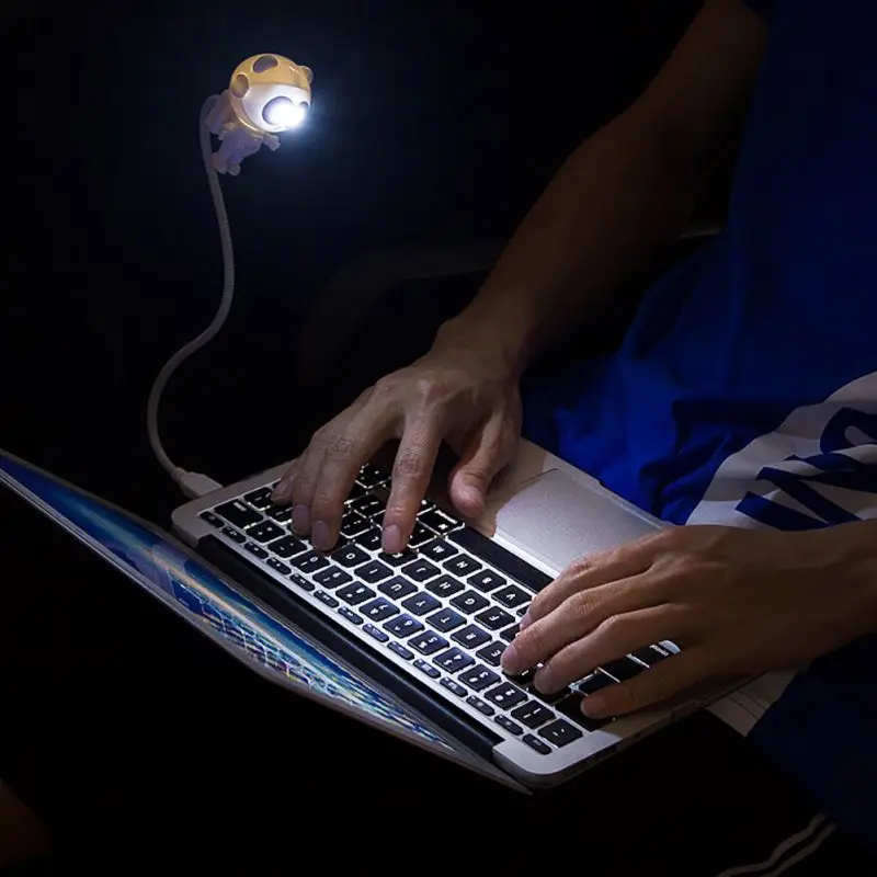 Panda-Astronaut-Spaceman-USB-LED-Adjustable-Night-Light-Computer-Table-Lamp-Pure-White-Decorative-Lighting-Tool (4)