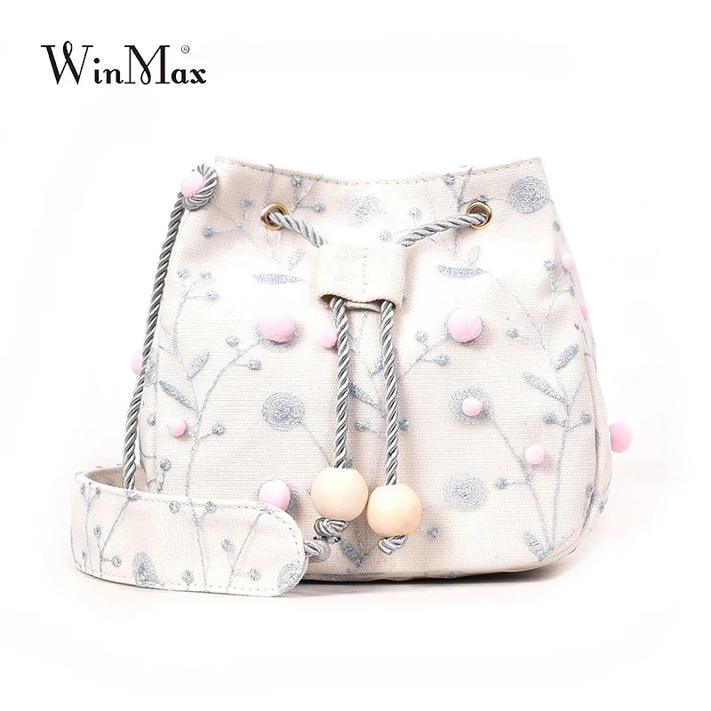 

2018 Lace Designer Drawstring Bucket Shoulder Bag Girls Beautiful Mini Flowers Crossbody Bag Ladies Embroidery Floral Bag Bolsa