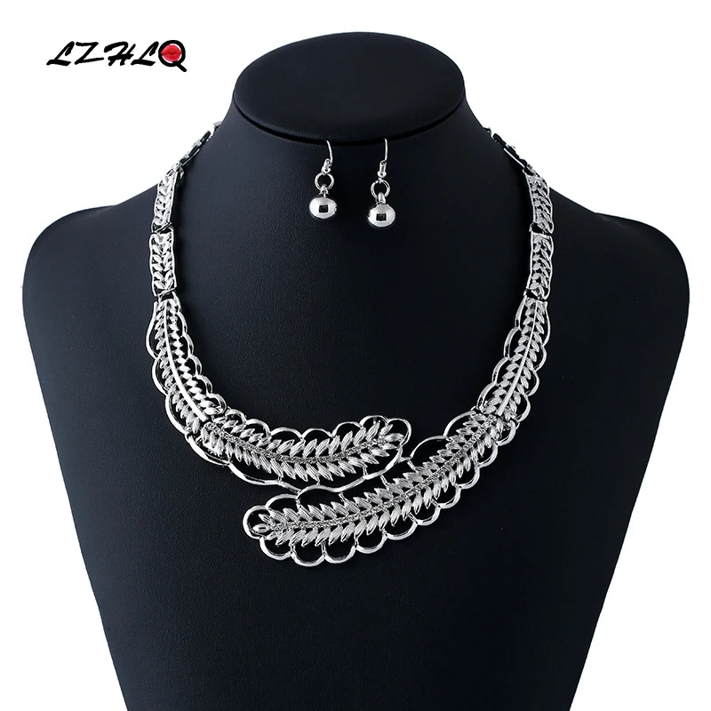 

Fashion Feather Punk Crystal Choker Necklaces Women Geometric Metal Maxi Necklace Statement Plated Jewelry Accessories