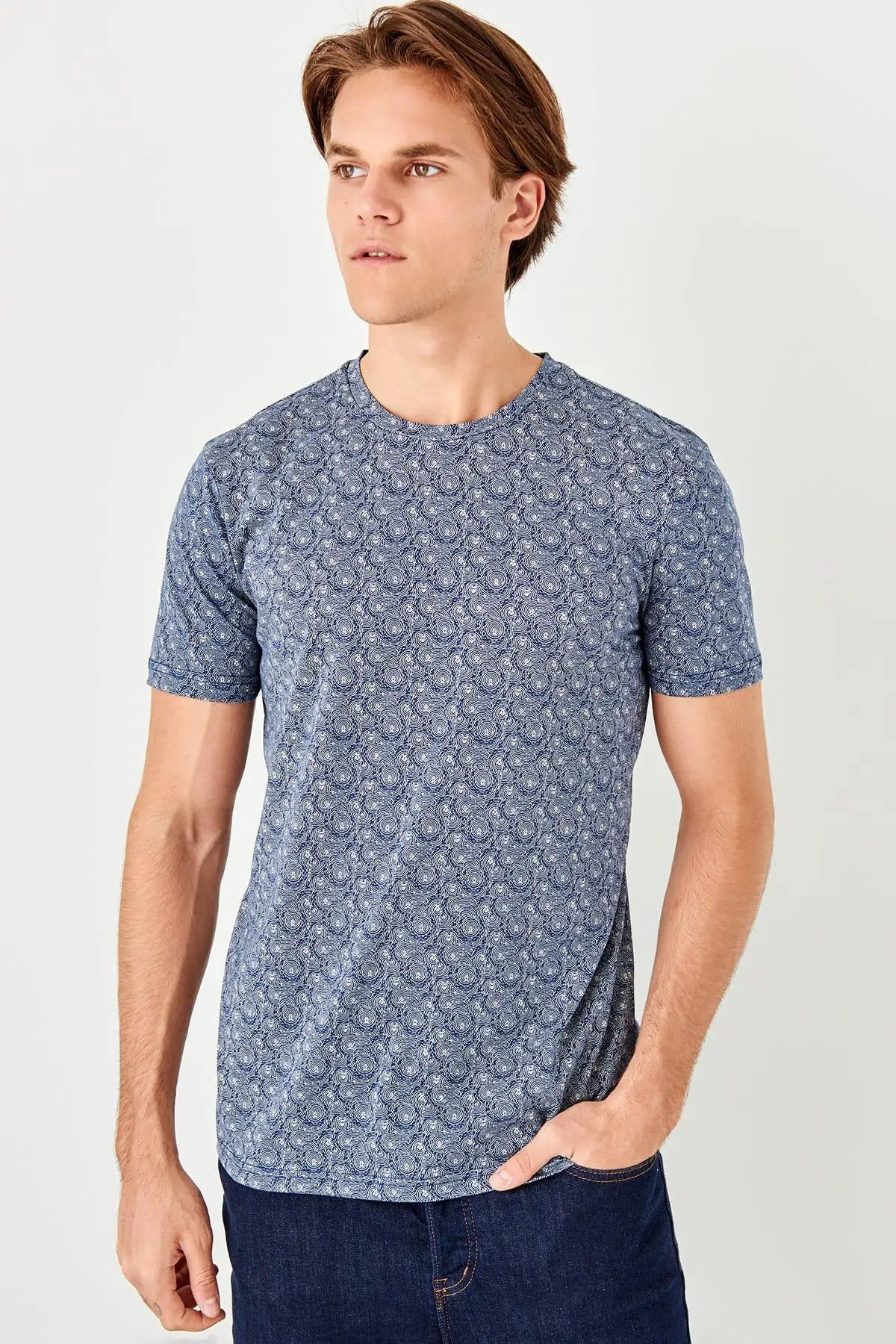 

Trendyol New Navy Blue Men 'S Printed T Shirt TMNSS19SE0142