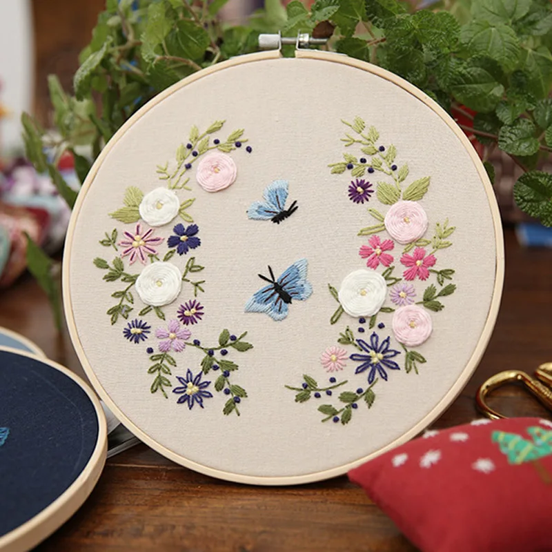 

DIY Embroidery Cross Stitch Beginners Kit Pre-Printed Needlework Floral Pattern Colored Thread Set with Embroidery Hoop Frame