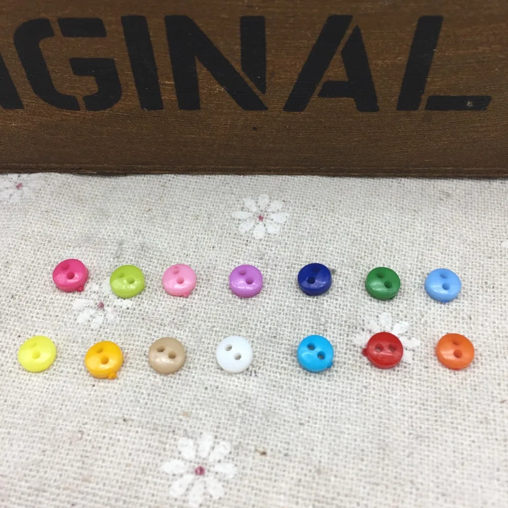

1000pcs 6mm 14 Colors Round Plastic Mini Buttons Sewing 2 Holes Tiny Doll Clothes Button For Scrapbooking