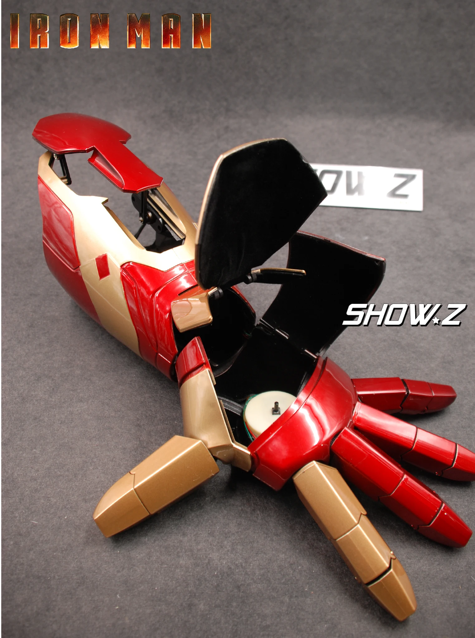 [Show. Z Store] Cattoys MK42 рукоятка правая/1/1 светодиодный бронированная рука для Железного человека MK42 Mark42 XLII 4 носимый бластер перчатка рука