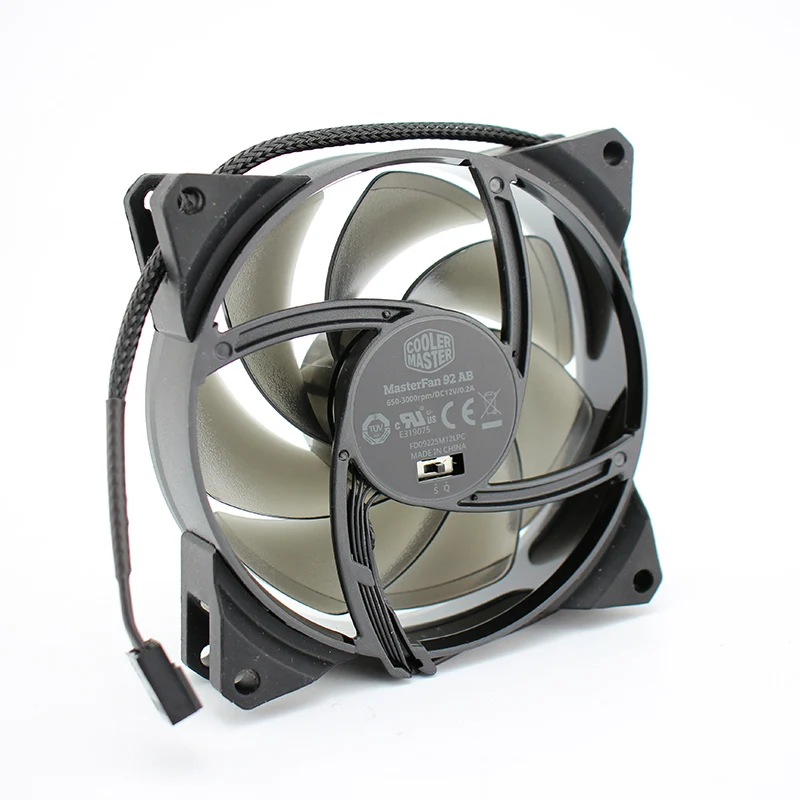 

New Original MasterFan 92 AB FD09225N12LPC 650-3000rpm DC12V 0.20A Computer cooling fan
