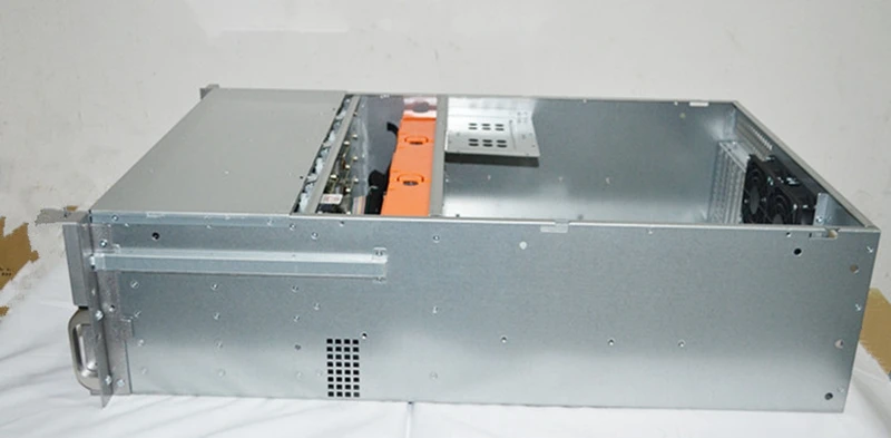 4U 24 hard disk bit hot plug 05