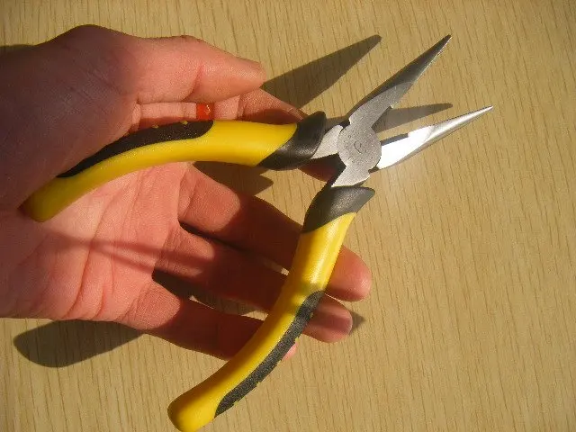 Tool kit for toner cartridge refilling
