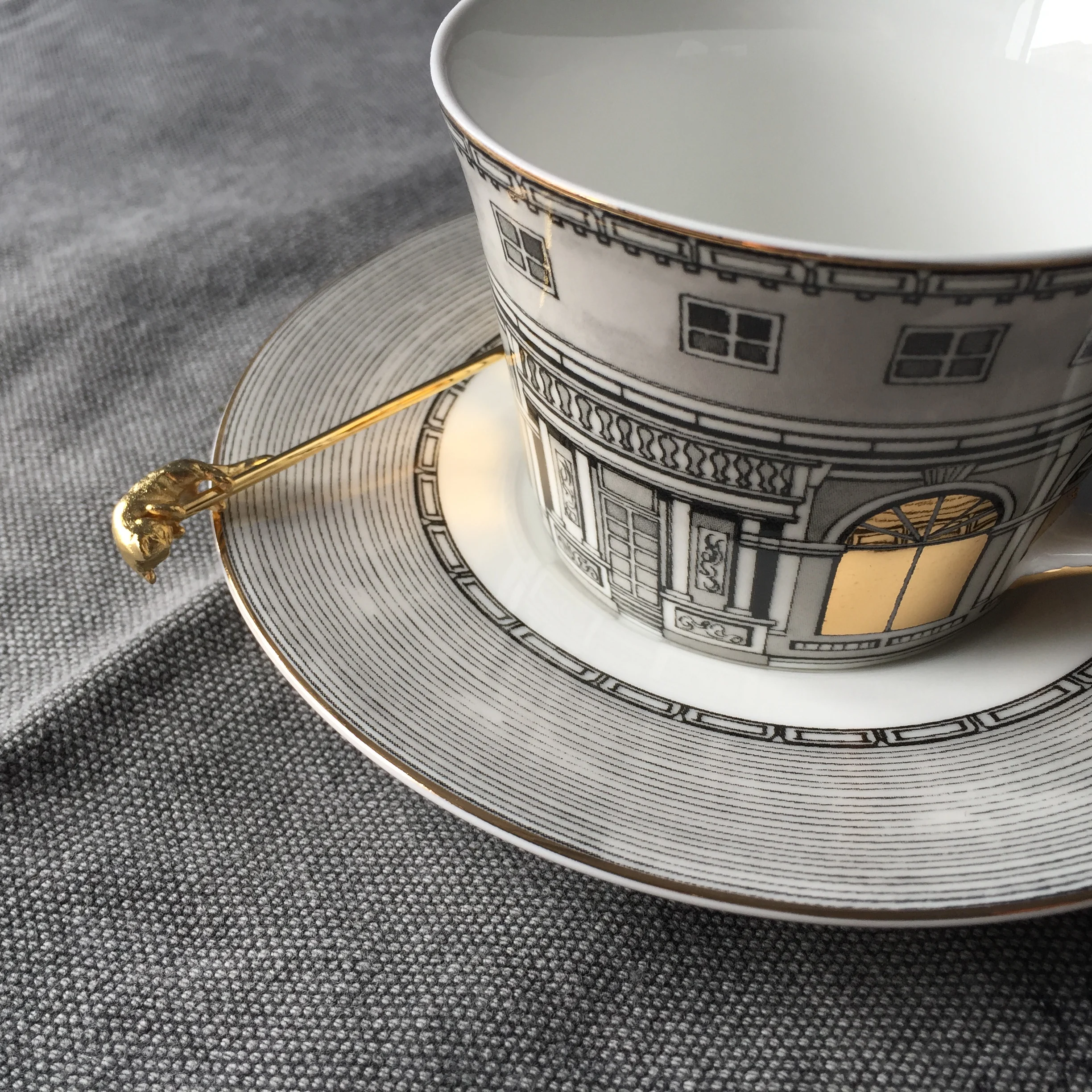 Нордический костяной Золотой оконный Ретро лебединый замок Классический ветер кофейная чашка украшение дома Ланч Fornasetti чайная чашка