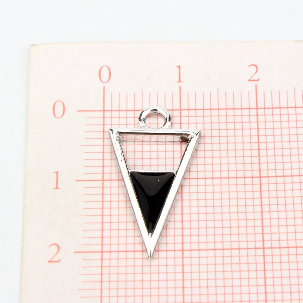 10 шт Европейский треугольник звезда Смола амулеты серьги основа ожерелья Поиск серебряный полый кулон для женщин DIY Ювелирные изделия AC339