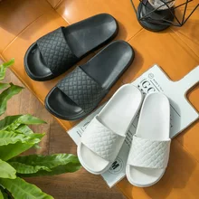 Летние женские тапочки; уличная Женская Повседневная пляжная обувь на толстой подошве; модные мужские шлепанцы унисекс для ванной