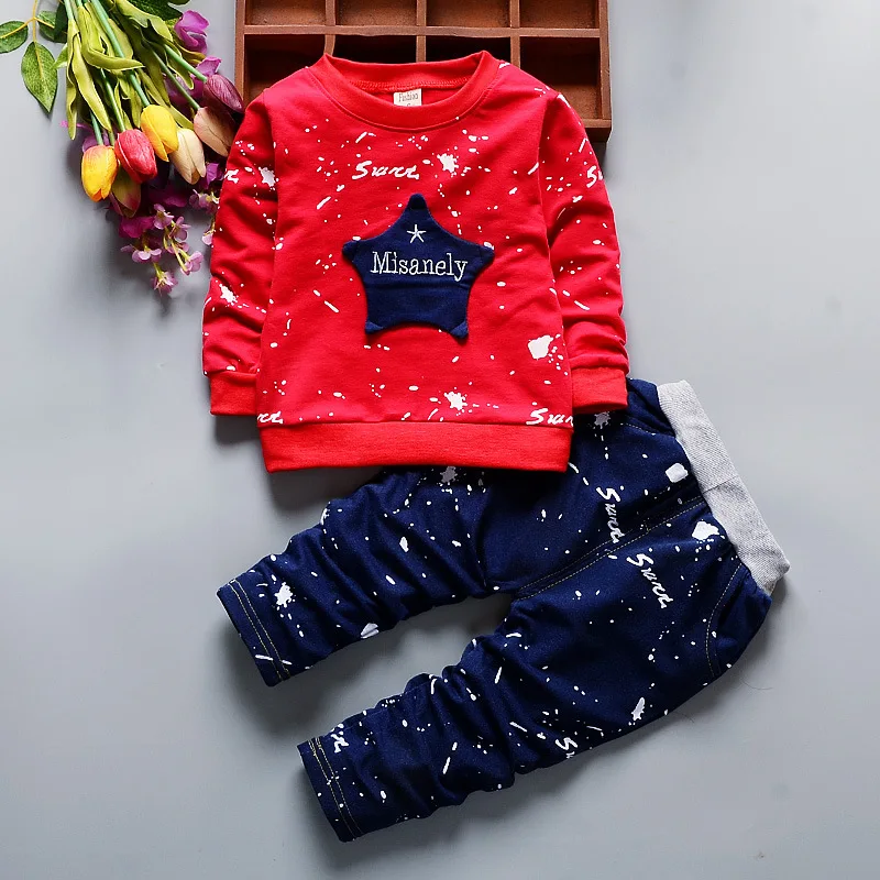 Одежда для маленьких мальчиков корейские футболки с короткими рукавами и пятиконечной звездой для отдыха Топы+ джинсы комплекты из двух предметов детские спортивные костюмы