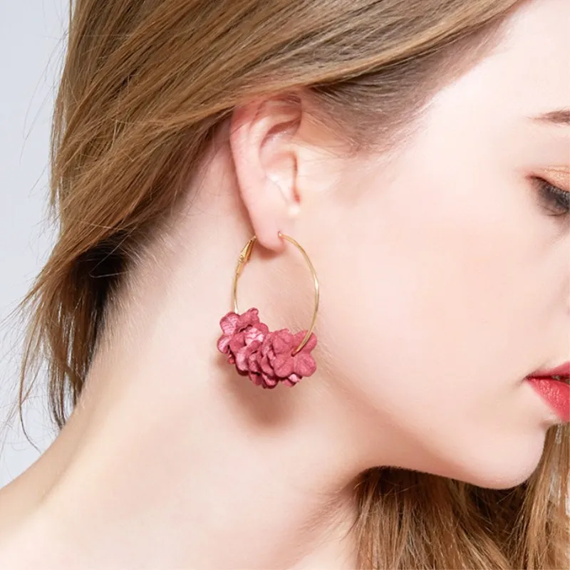 

Sweet Colorful Flower Petal Hoop Earrings Elegant Fabric Big Round Circle Statement Earrings for Women Gril Fashion Jewelry