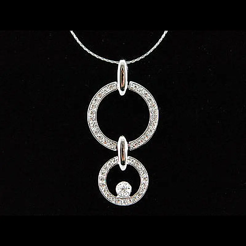

Peacock Star Circles Pendant Austrian Crystals Necklace CSN026