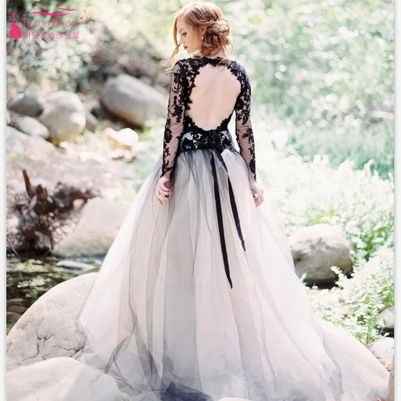 black and white vintage wedding dresses