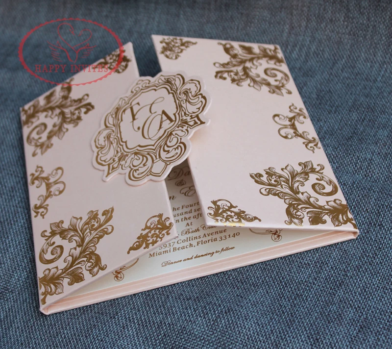 

Free Shipping for Some Countries! HI1142 Customized Pink Hard Cover Wedding Invitation Card with Gold Foil Made in China