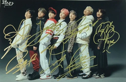 С подписью Bangtan Boys V SUGA J-HOPE Jung Kook JIN JIMIN RM autographed group photo 5*7 072019 - Цвет: c