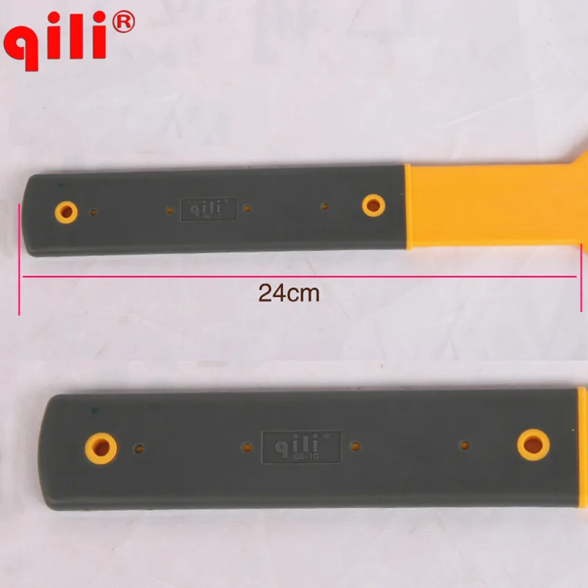 Низкая цена Qili QG-10 пластик желтый с длинной ручкой Автомобиля Виниловая пленка скребок окна автомобиля скребок резиновая ручка Быстрая отправка