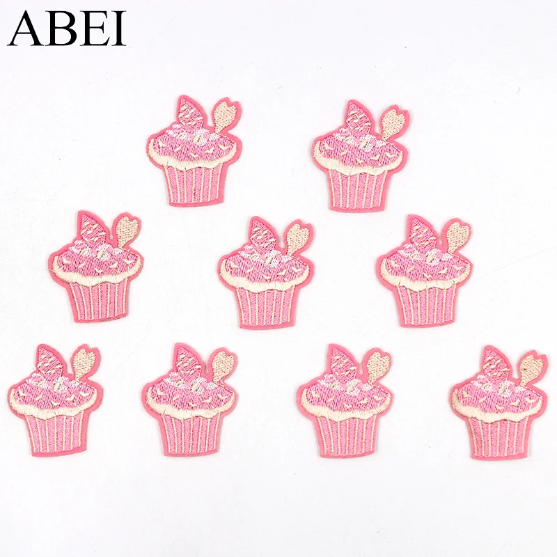 

10pcs/lot Embroidered Pink Cake Patches for Girl Clothes Decoration Diy Ice Cream Appliques Jeans Backpack Coats Stickers Badge