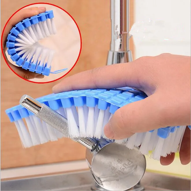 Flexible soft brush with Hook Toilet Kitchen Creative Cleaning Brush