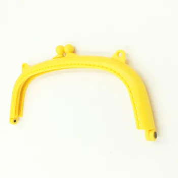 

10Pcs/lot Fashion Yellow Plastic Arc Frame Kiss Clasps Coins Purse DIY Handbag Handle Lock Findings 21x11cm