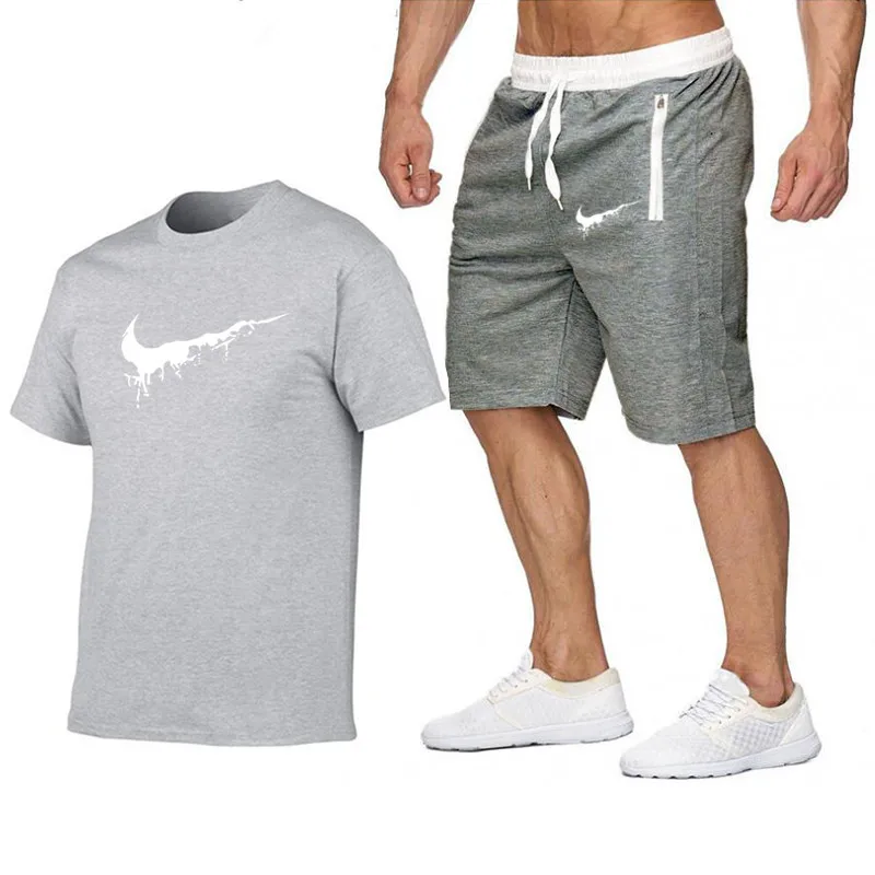 Very Nice Men's Sets Summer Fashion Print Shorts Pants+T shirts Set Men Short Sleeve Shirts Casual Men Clothing Sets Tracksuit