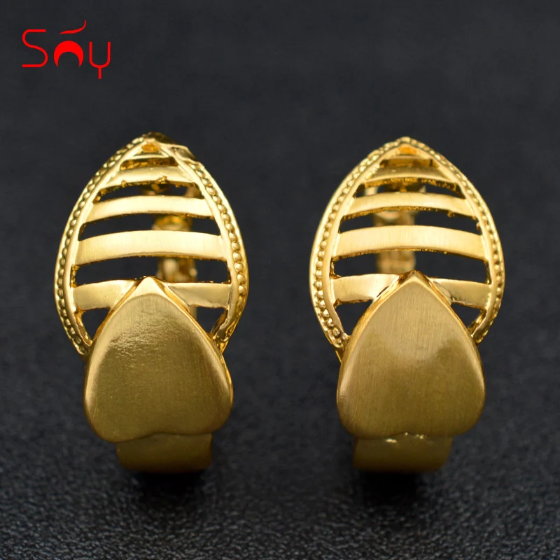 

Sunny Jewelry Fashion Jewelry 2019 Clip Earrings For Women High Quality Zinc Alloy Hollow Out Heart For Party Wedding Daily Gift