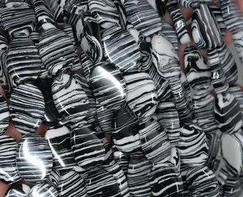 

Matrix Turquoise Gemstone Black White Stripe Oval 18x13mm Loose Beads 16 inch Full Strand (90145175-216)