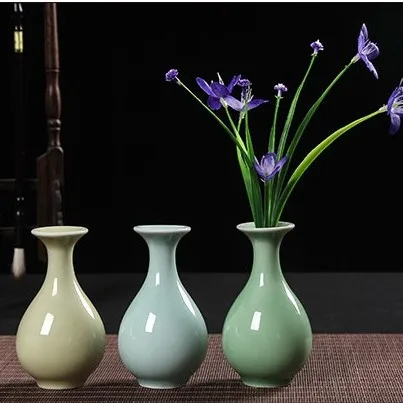 

Creative Celadon Vase Handmade Personality Fashion Small Flower Hydroponic Flower Vase Home Office Decoration,Jade Yinchun Jar