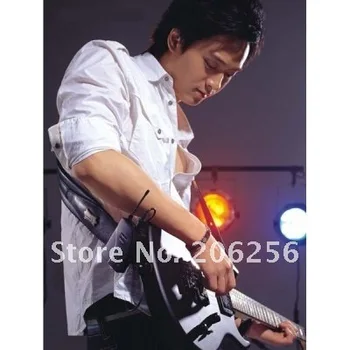 

Hot New Takstar WGV-601 Wireless Guitar Amplifier System Professional transmission transmitter receiver