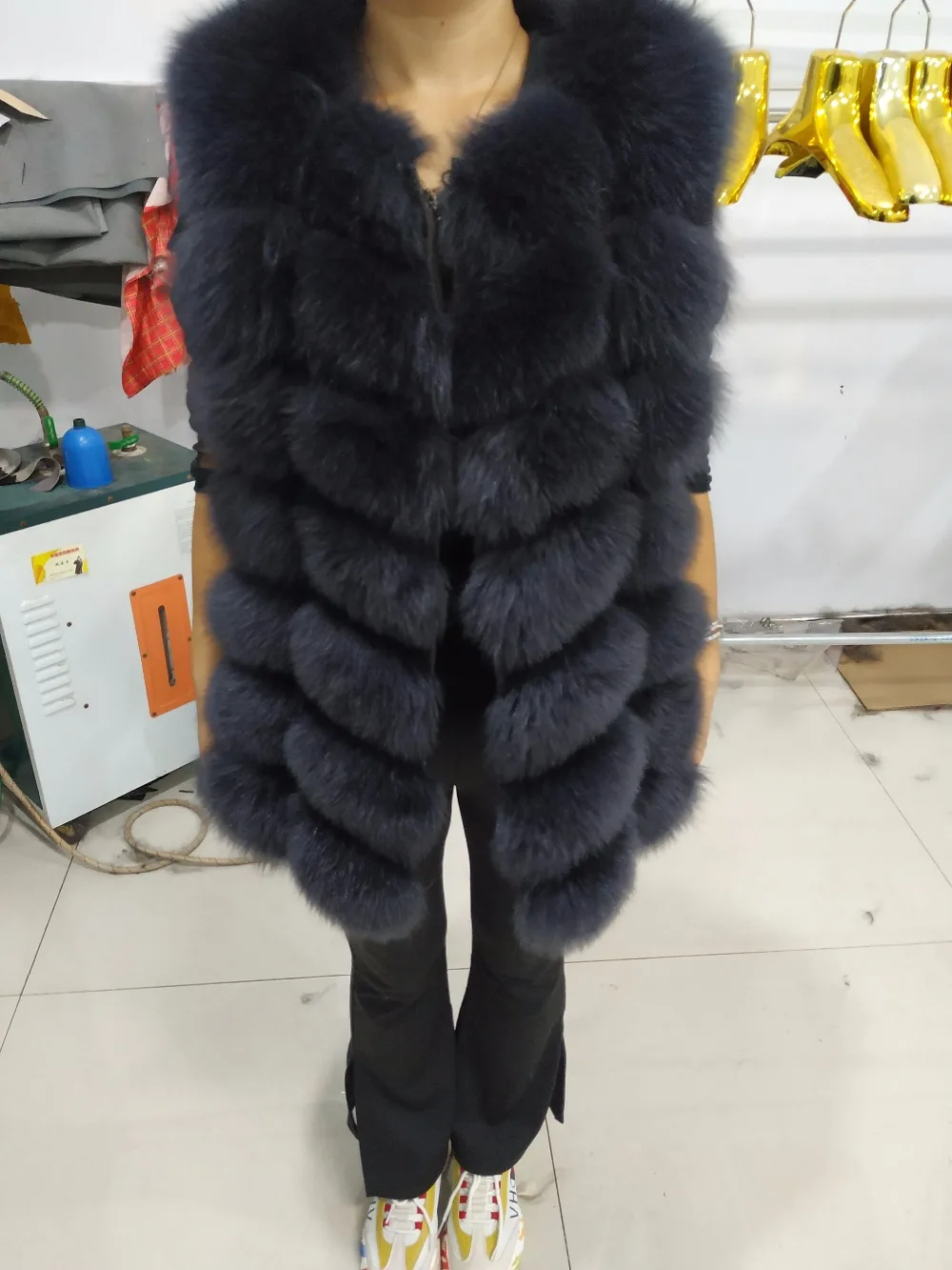 

Natural Real Fox Fur Vest New Long Thick Women Genuine Fur Vest Jacket Pockets Real Fur Vest Coats for Women Coat Length 70cm