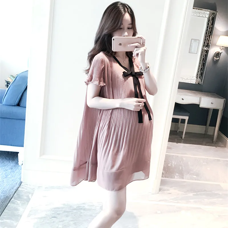 New Summer Pleated Expectant Mother Casual Lace Dress Loose Maternity Dress Chiffon Stitching Pregnant Women Clothes Lavender New Summer Pleated Expectant Mother Casual Lace Dress Loose Maternity Dress Chiffon Stitching Pregnant Women Clothes Lavender