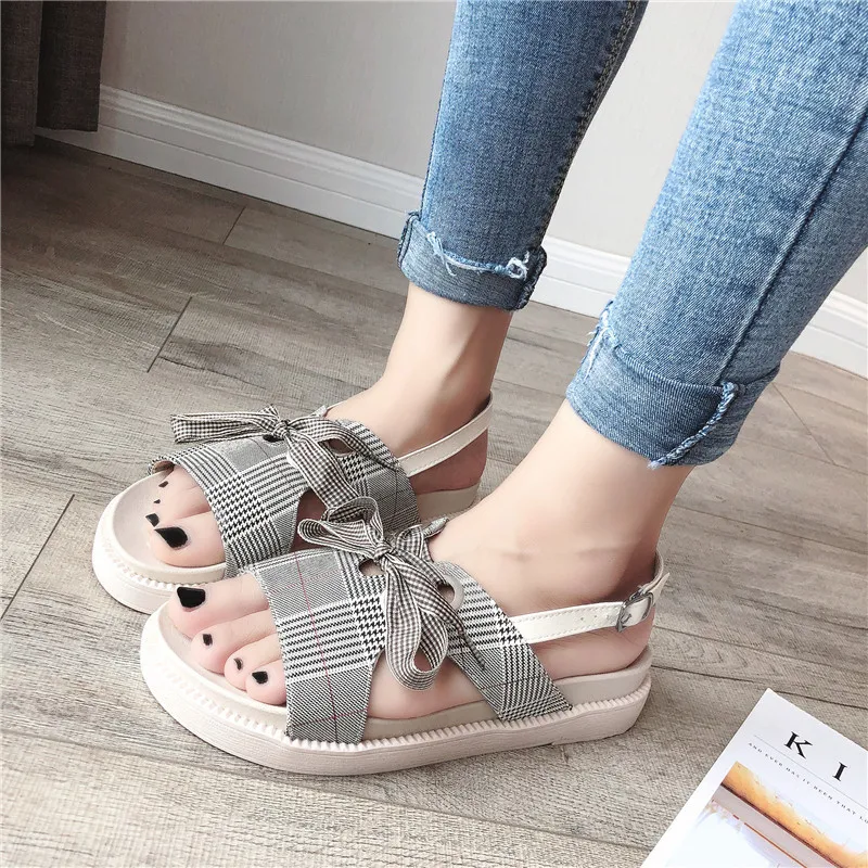 

2019 summer new style simple and simple bow decoration sandals women comfortable wild thick sole casual sandals