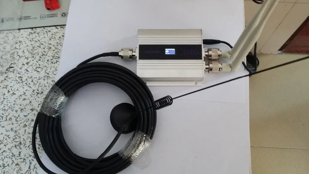 

LCD New Upgrade GSM 900Mhz Mobile Phone Signal Repeater ,GSM Signal booster , GSM 900 Cellular Phone Signal Repeater Booster