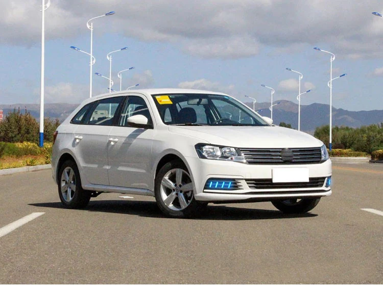 Qirun СИД drl дневного света для Volkswagen Lavida с динамическим перемещение желтый сигнал поворота и синий ночник