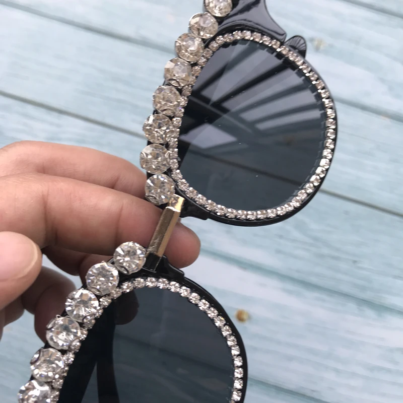 

ZAOLIHU Vintage Women Sunglasses Square Shape Handmade Crystal Diamond Female Eyewear UV400 Sun Glasses Cheap Gafas de sol