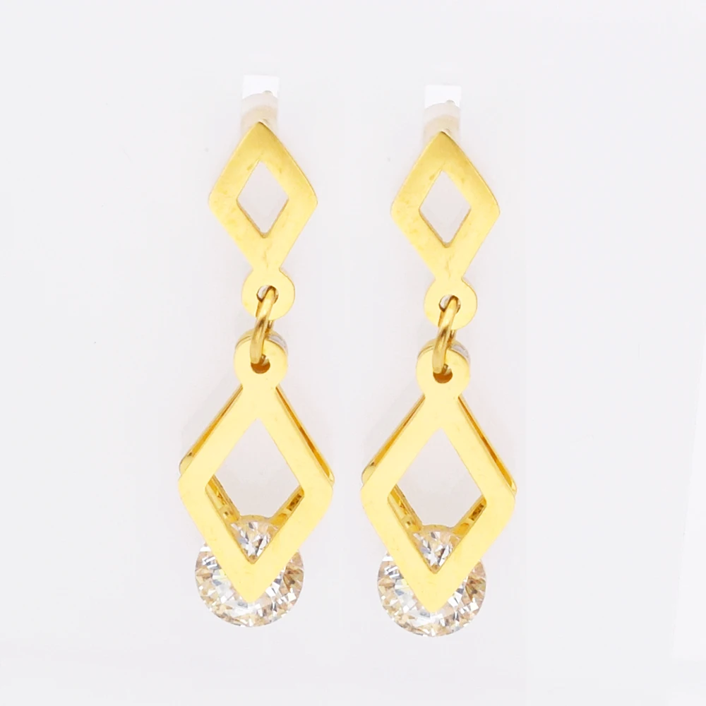 Fashion Design Luxury Brand Earrings Elegant & Charming Earrings