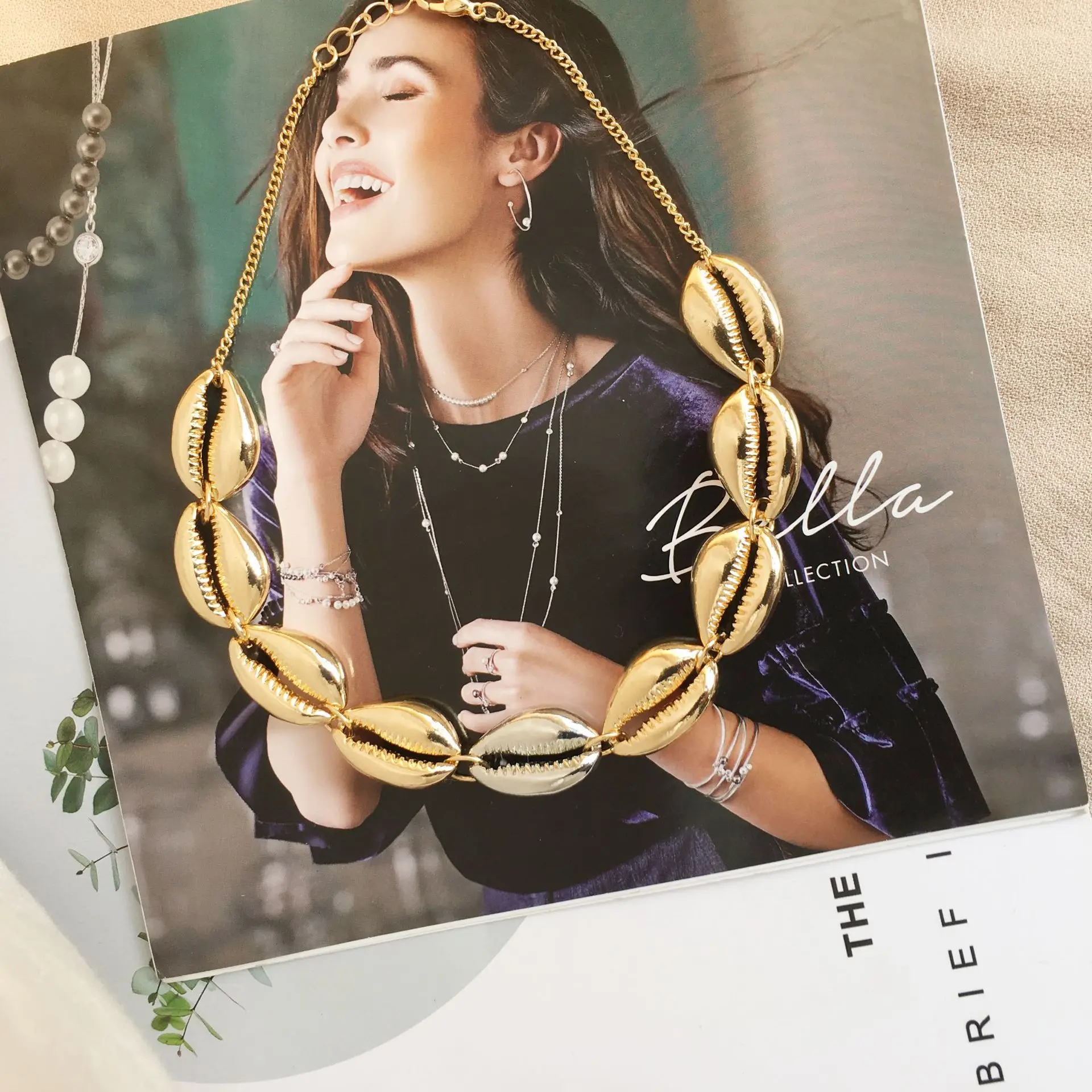 

2019 boho Hawaiian Metal Sea Shell Necklace Choker Jewelry Bohemian Beach Necklace Shell Gold Chain For Women Collar Chocker