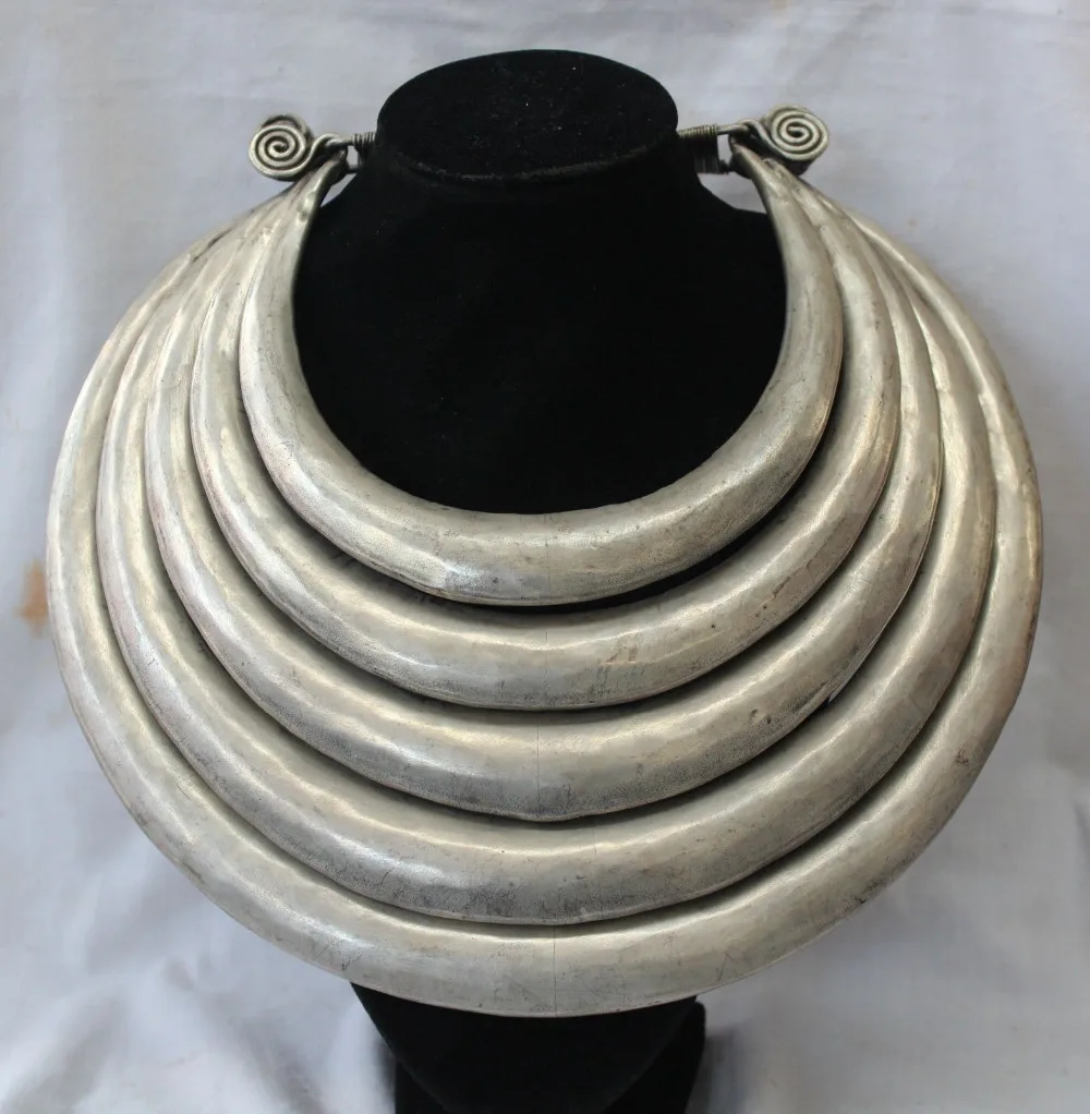 

Wholesale cheap 11" China Chinese Guizhou nationality Miao Silver 5 surround necklace / Free Shipping
