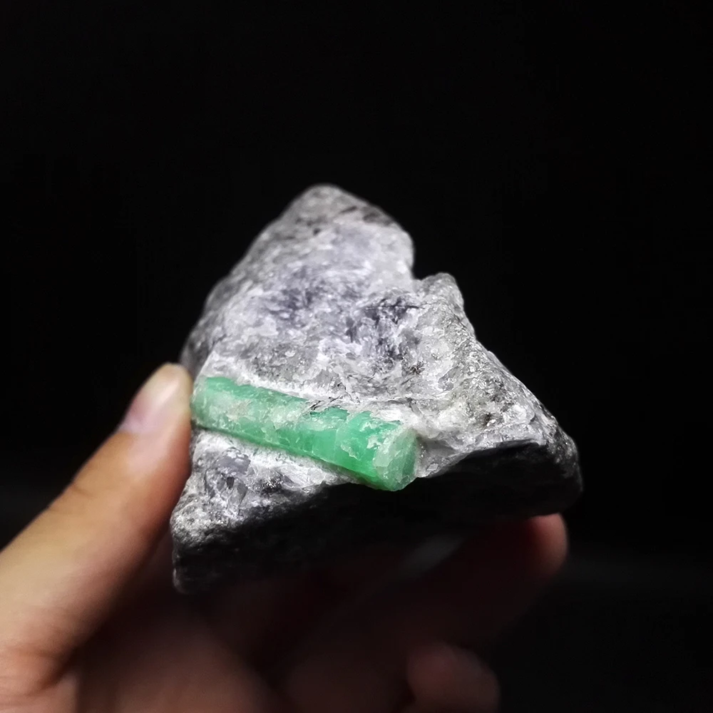 

445g NATURAL Stones and Minerals Rock Emerald green symbiosis with quartz crystal gem stone ore sample collection ZML0 10