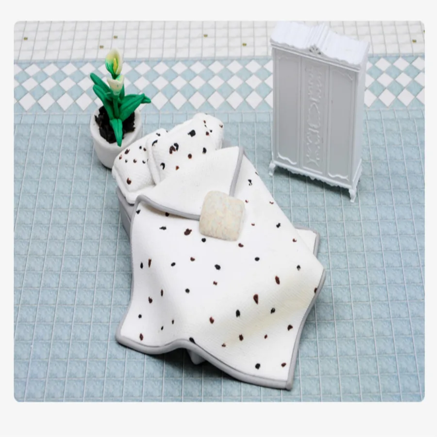 scale ceramic bed (28)