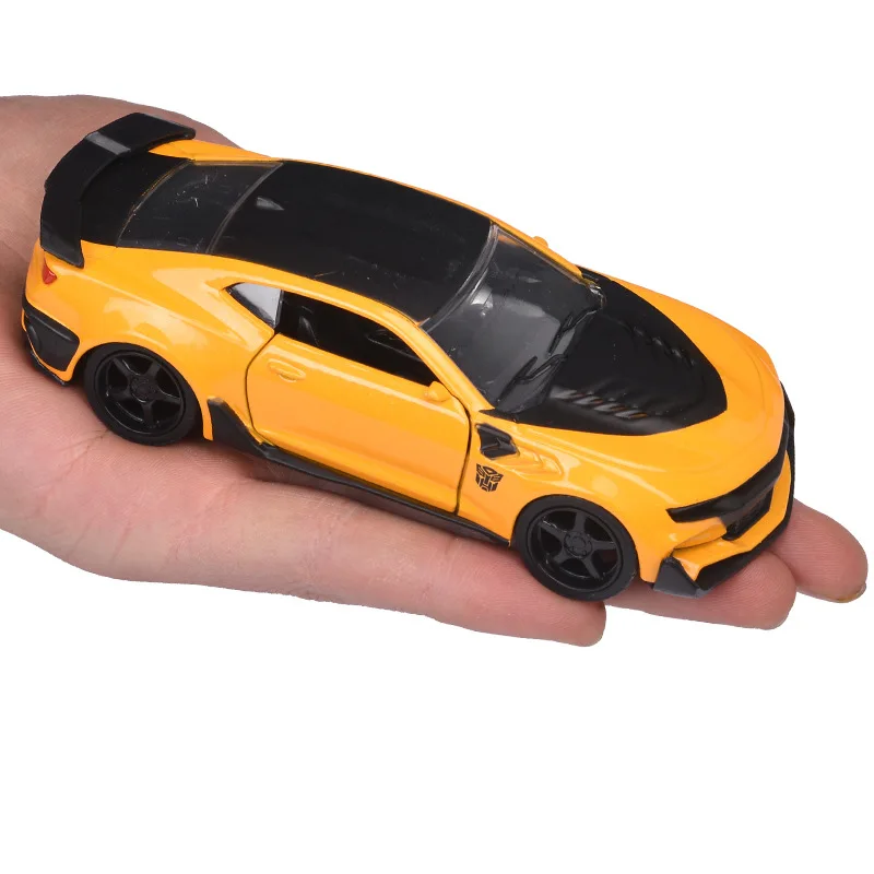 Модель литая автомобиля 1:32 из сплава детская игрушка в стиле фильма машина