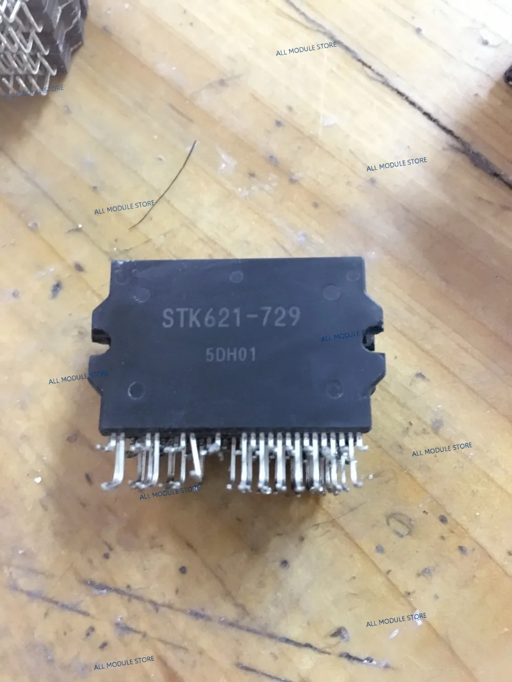 STK621-729._
