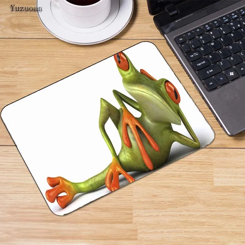 16WallpaperFusion-cute-frog-1680x480
