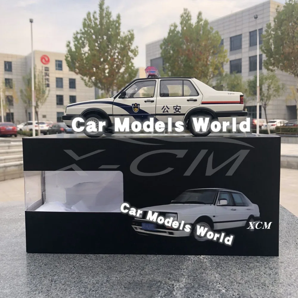 Литая модель автомобиля для старой Jetta Police 1:18 + маленький подарок!|Наземный