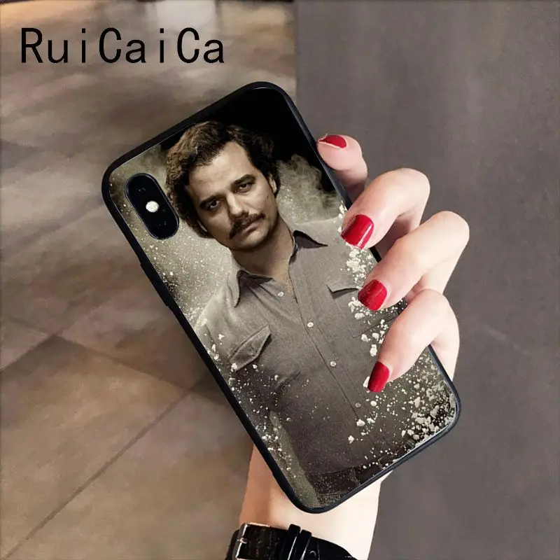 Narcos TV series Pablo escobar