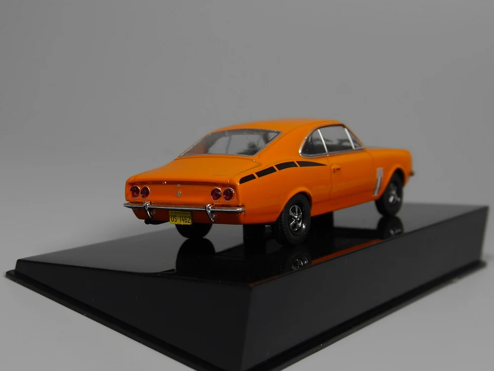 Авто ИНН-ixo 1:43 Chevrolet Opala SS 4cc 1975 литая модель автомобиля