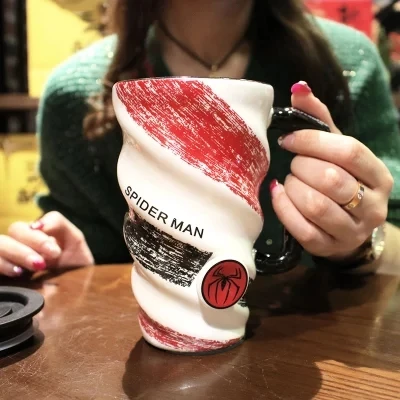 Креативная Личность керамическая с крышкой Питьевая чашка с крышкой кружки большой емкости бытовые офисные мальчики и девочки кофейные чашки