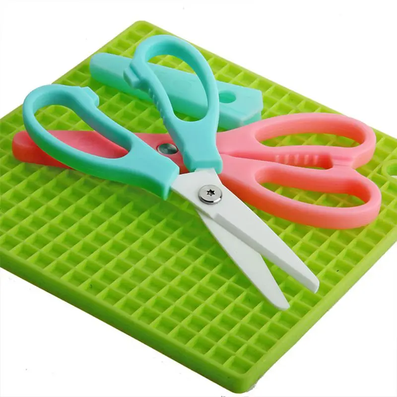 

Small Size Ceramic Kitchen Scissors 3 Colors Safty Cutting Scissors For Baby Healthy Diet Anti-rust Vegetables Cutting Scissors