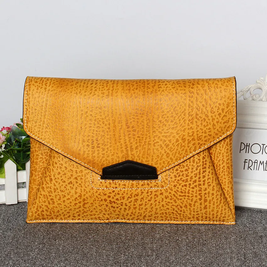 

Womens Day Clutches Genuine Leather Serpentine Envelope Baguette Clutch Chain Shoulder Handbag Wristlet Bag Crossbody Purse Tote