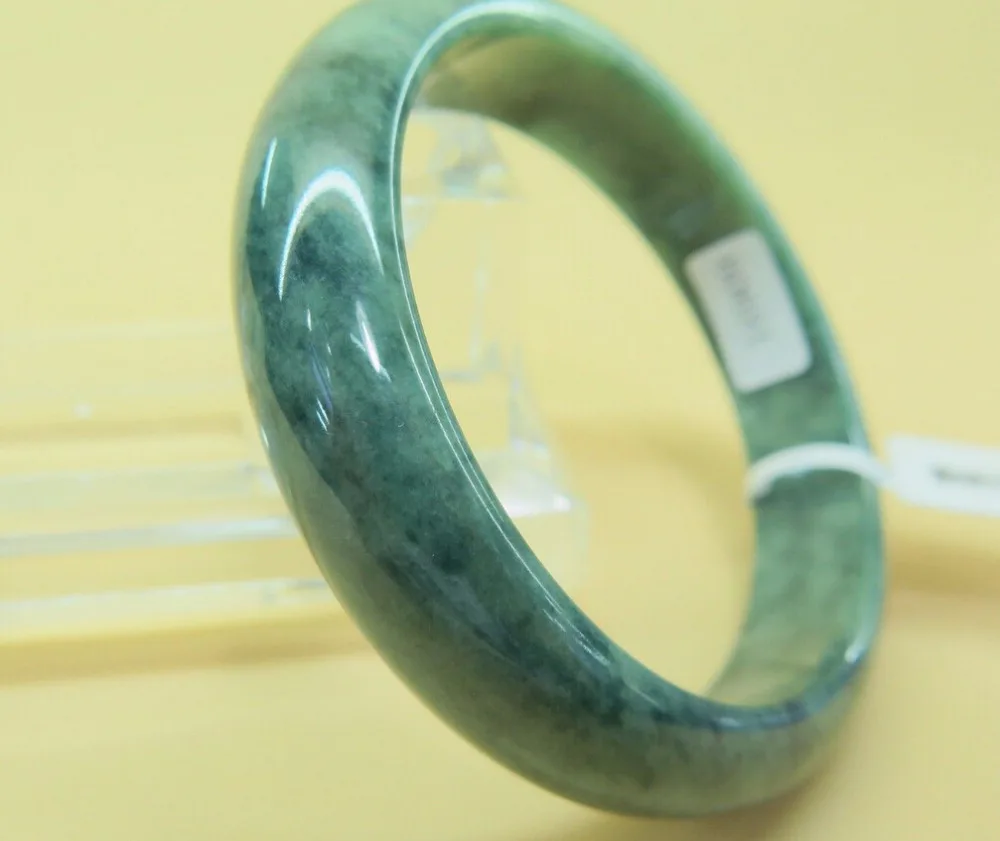 

02144 Natural Chinese Green Jade /Bless Jadeite Bangle free shipping