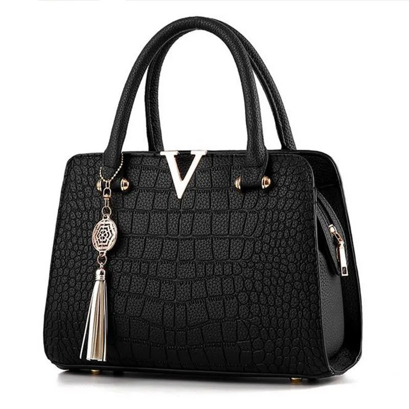 امرأة الأزياء جلد التمساح V خطابات مصمم حقائب اليد الفاخرة جودة سيدة الكتف Crossbody أكياس مهدب حقيبة ساعي